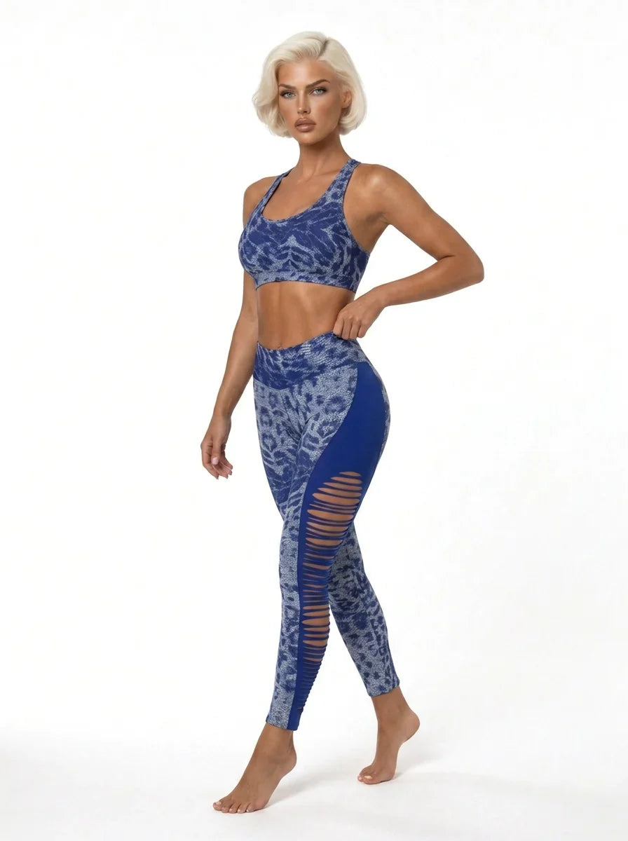 The Ribbed Legging Blue Cheetah on body front